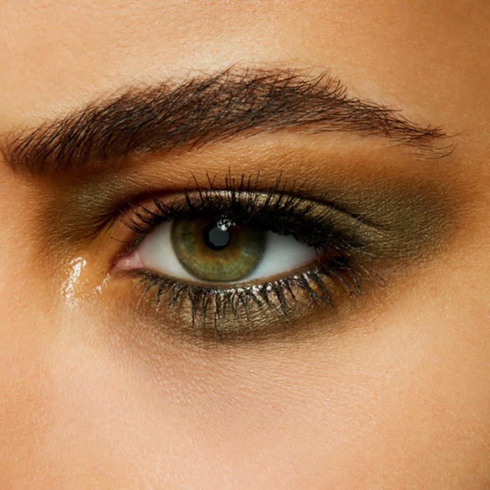 MAC Cosmetics Eyeshadow Duo in Vibrant Cobalt Satin and Marsh Satin - Picture 8 of 10